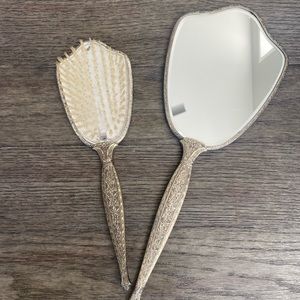 Vintage mirror and hairbrush set ￼